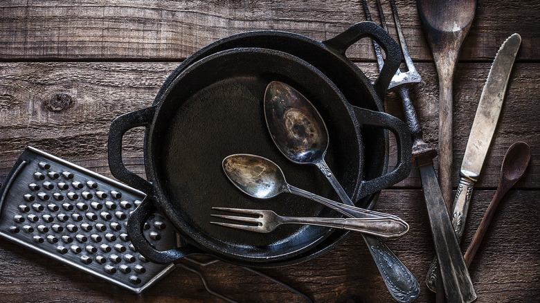 Myths About Cast Iron Skillets That Have Been Debunked